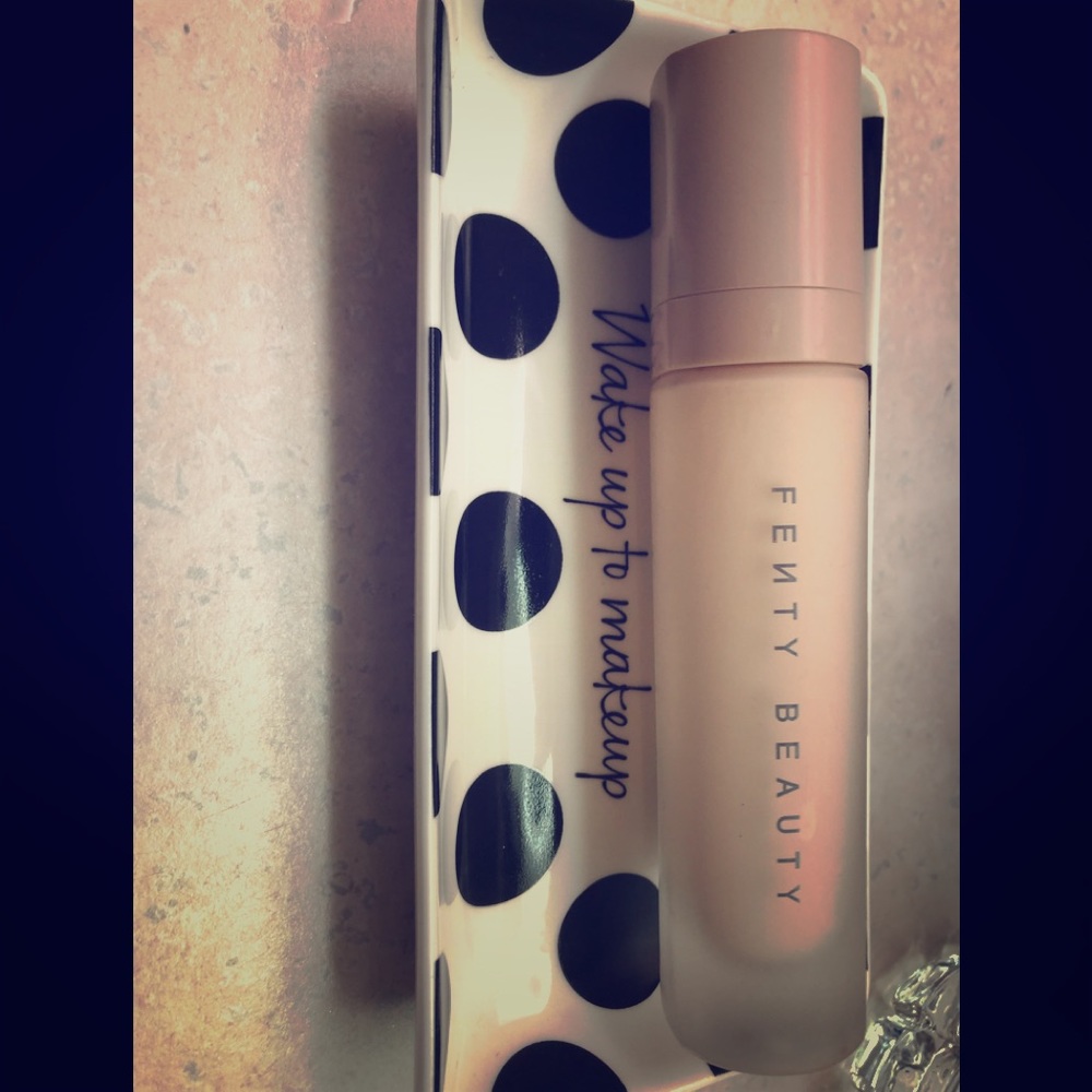 Fenty Beauty Pro Filt’r Instant Retouch Primer